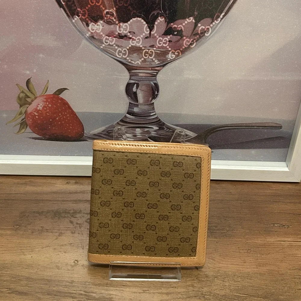 Gucci Vintage Tan and Brown Wallet with dust bag - Picture 10 of 15